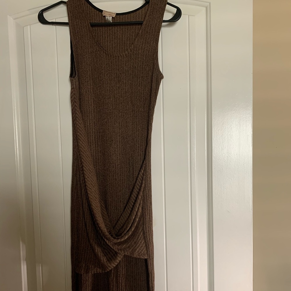 Brown dress